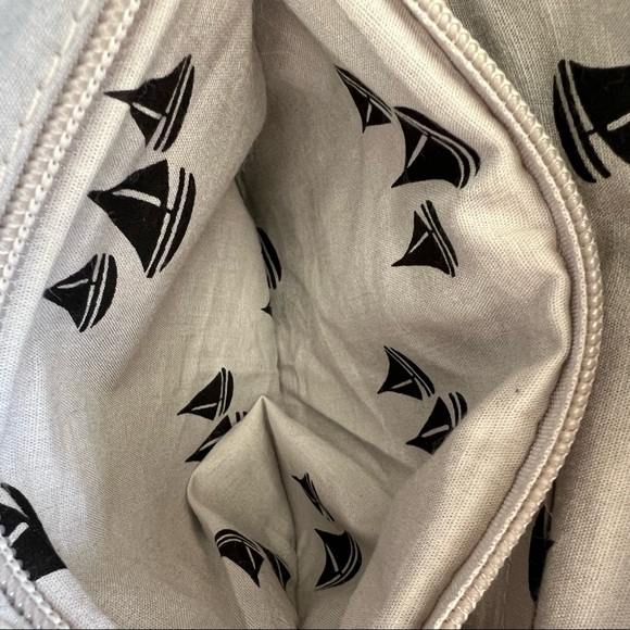 Pretty Ships Crossbody Purse with Magnetic Flap - Picture 10 of 11